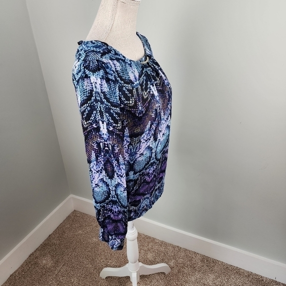 Worthington Teal Purple Reptile Pattern With Gold Detail Blouse Top Size SP - Picture 4 of 9